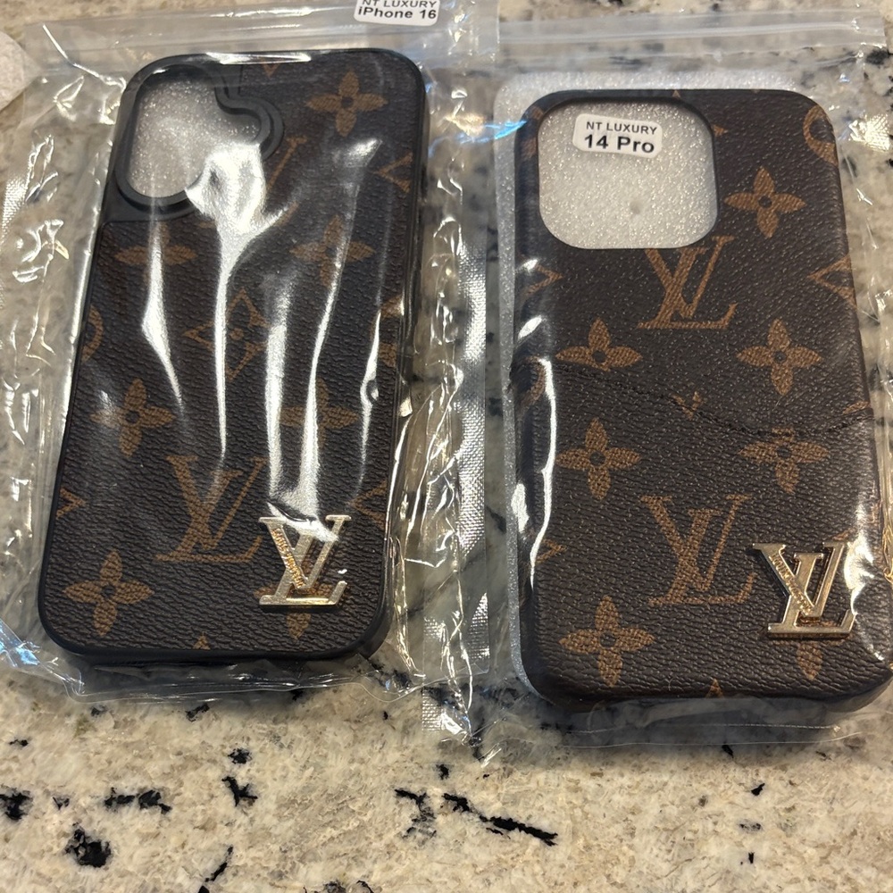 Louis Vuitton Monogram Brown Phone Case for iPhone 14 Pro